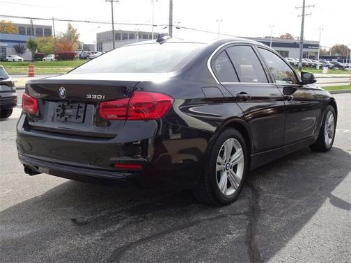 2017 BMW 330 i xDrive