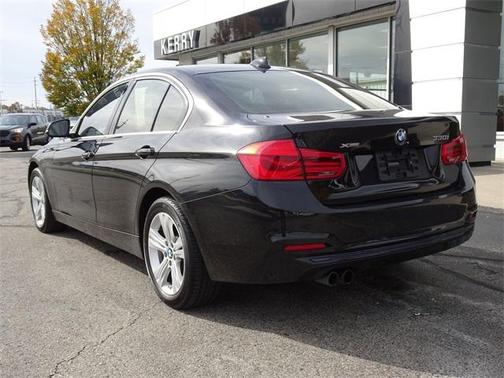 2017 BMW 330 i xDrive