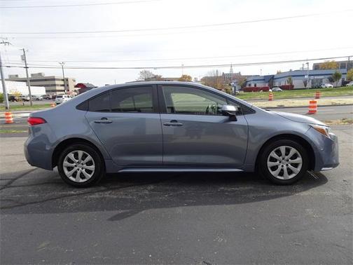 2025 Toyota Corolla Hybrid LE