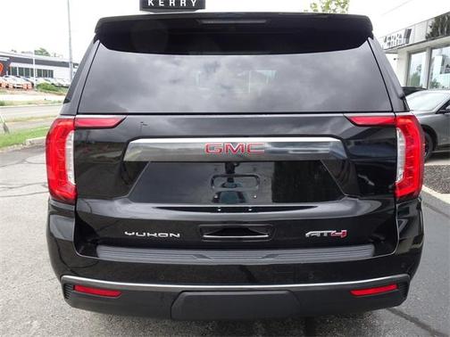 2023 GMC Yukon AT4