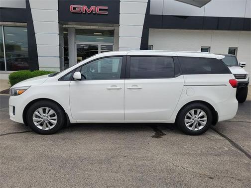 2016 Kia Sedona LX