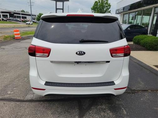 2016 Kia Sedona LX