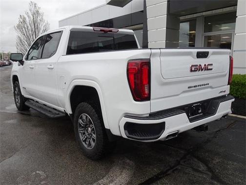 2024 GMC Sierra 1500 AT4