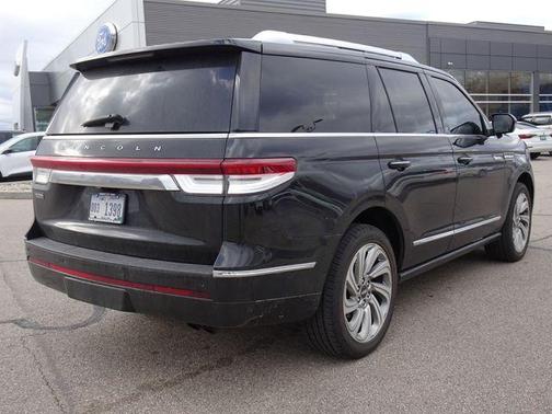 2024 Lincoln Navigator Reserve