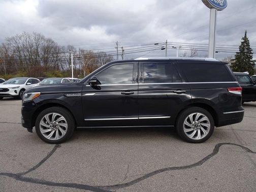 2024 Lincoln Navigator Reserve