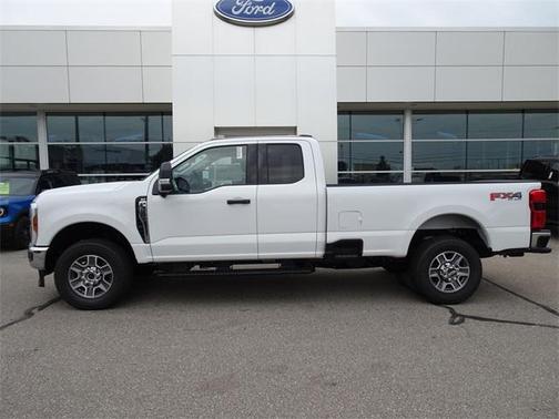 2025 Ford F-350 XLT
