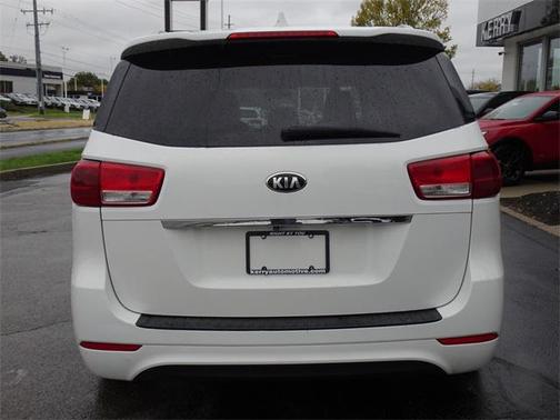 2016 Kia Sedona LX