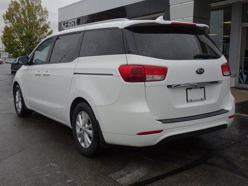 2016 Kia Sedona LX