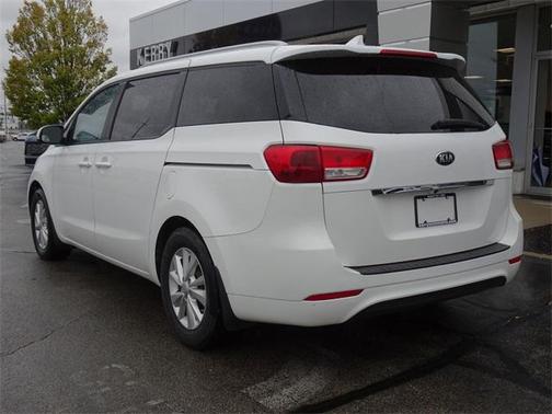 2016 Kia Sedona LX