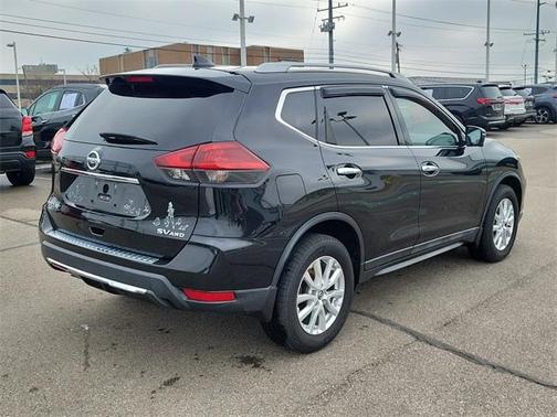 2018 Nissan Rogue SV