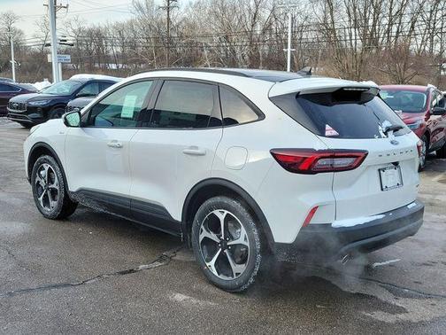 2026 Ford Escape ST-Line Select