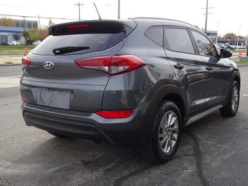 2017 Hyundai TUCSON SE
