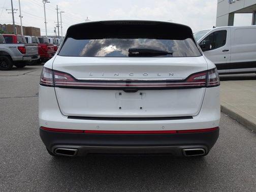 2022 Lincoln Nautilus Reserve