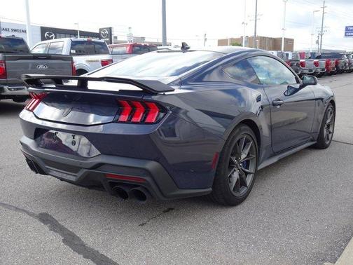 2024 Ford Mustang Dark Horse
