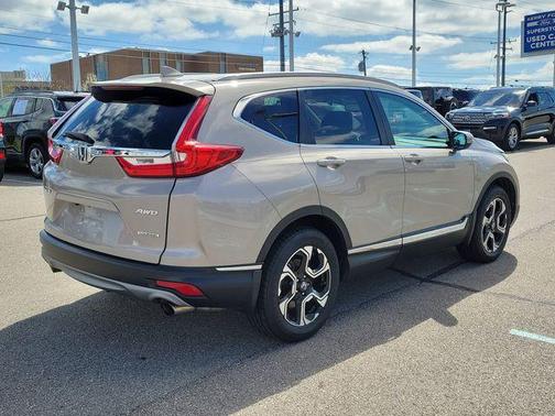 White Diamond Pearl 2018 Honda CR-V Touring