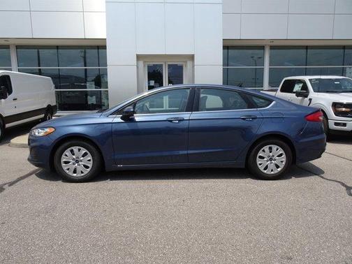 2019 Ford Fusion S