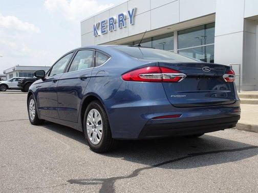 2019 Ford Fusion S