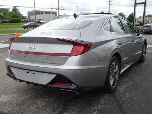 2021 Hyundai SONATA SEL