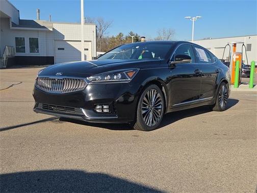 2017 Kia Cadenza SX Limited