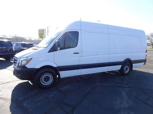 Photo 2 of 28 of 2018 Mercedes-Benz Sprinter 2500 170 WB