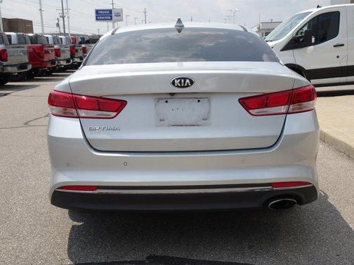 2018 Kia Optima LX
