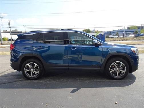 2020 GMC Terrain SLT