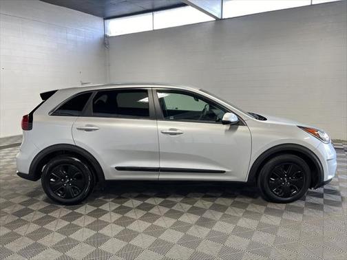 2017 Kia Niro FE