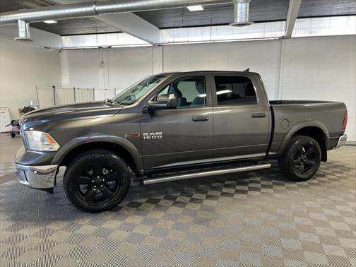 2018 RAM 1500 SLT