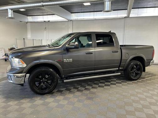 2018 RAM 1500 SLT