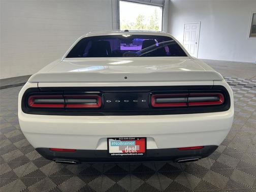 2015 Dodge Challenger SXT Plus