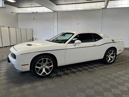 2015 Dodge Challenger SXT Plus
