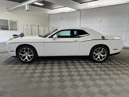 2015 Dodge Challenger SXT Plus