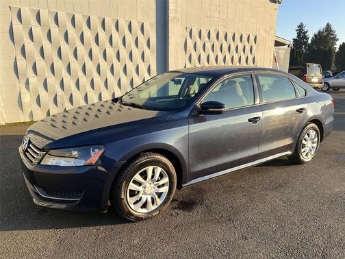 2014 Volkswagen Passat 1.8T S