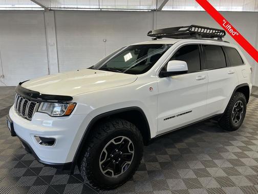 2020 Jeep Grand Cherokee Laredo