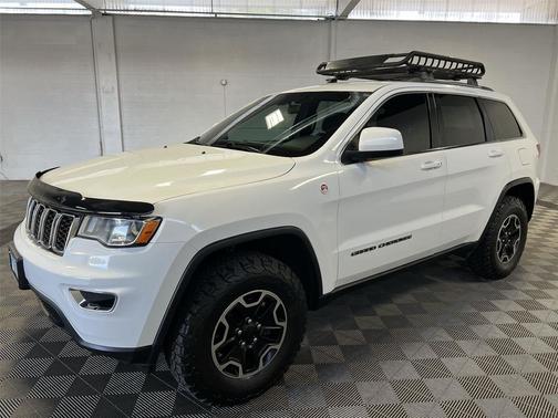 2020 Jeep Grand Cherokee Laredo