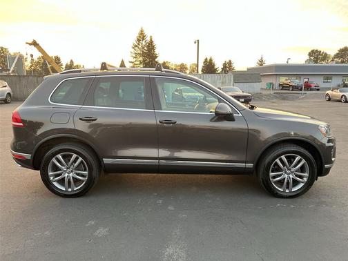 2016 Volkswagen Touareg TDI Lux