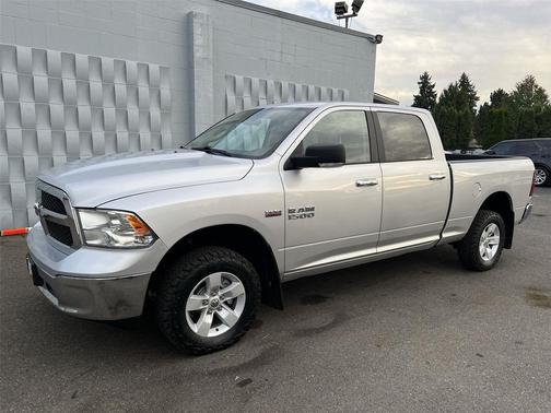 2017 RAM 1500 SLT