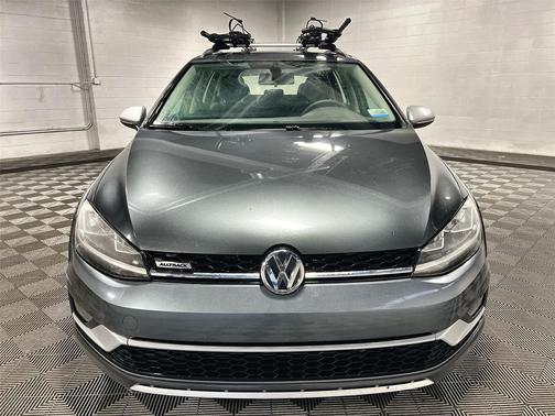 2018 Volkswagen Golf Alltrack TSI S