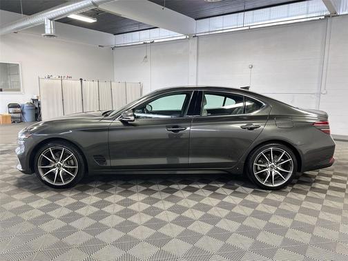 2023 Genesis G70 2.0T AWD