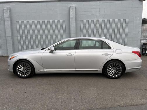 2017 Genesis G90 Premium