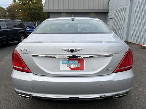 2017 Genesis G90 Premium