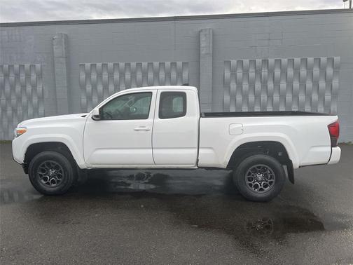 2018 Toyota Tacoma SR