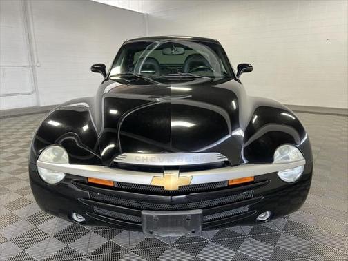 2004 Chevrolet SSR LS