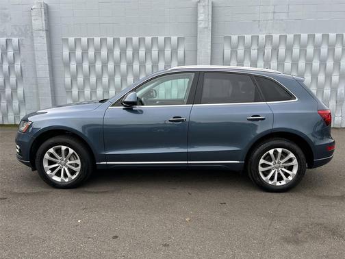 2016 Audi Q5 2.0T Premium Plus