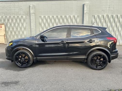 2018 Nissan Rogue Sport SL