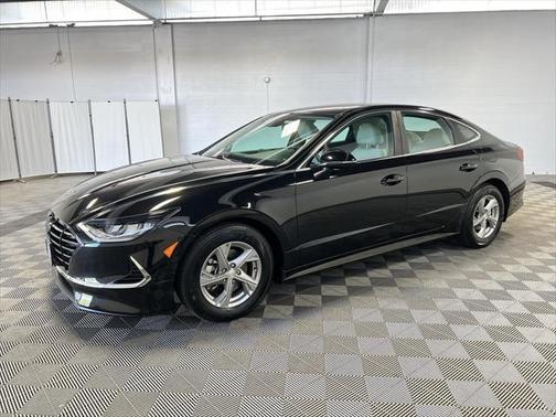 2022 Hyundai SONATA SE