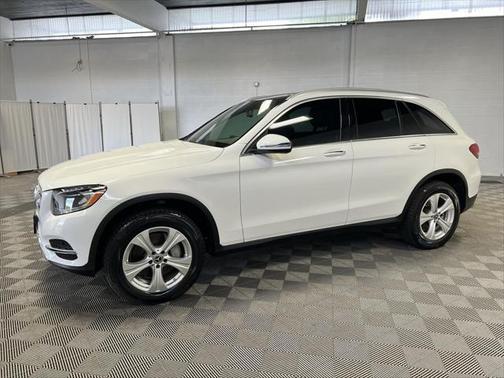2017 Mercedes-Benz GLC 300 4MATIC