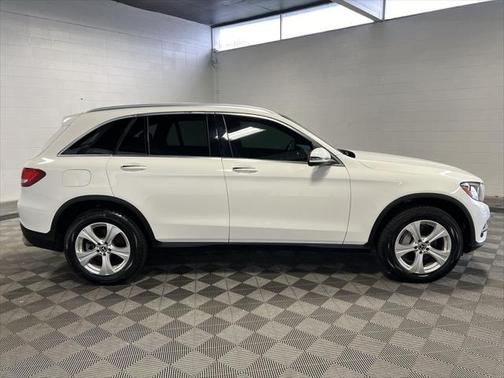 2017 Mercedes-Benz GLC 300 4MATIC