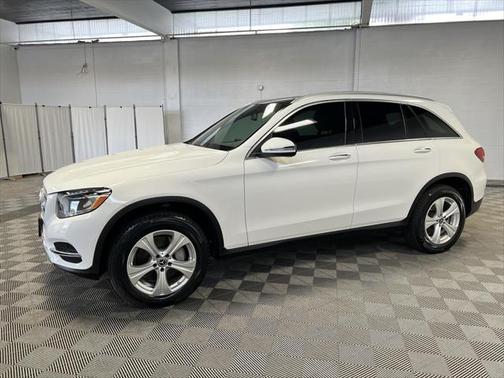 2017 Mercedes-Benz GLC 300 4MATIC