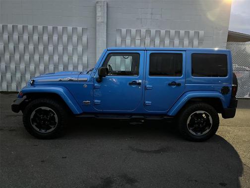 2014 Jeep Wrangler Unlimited Polar Edition